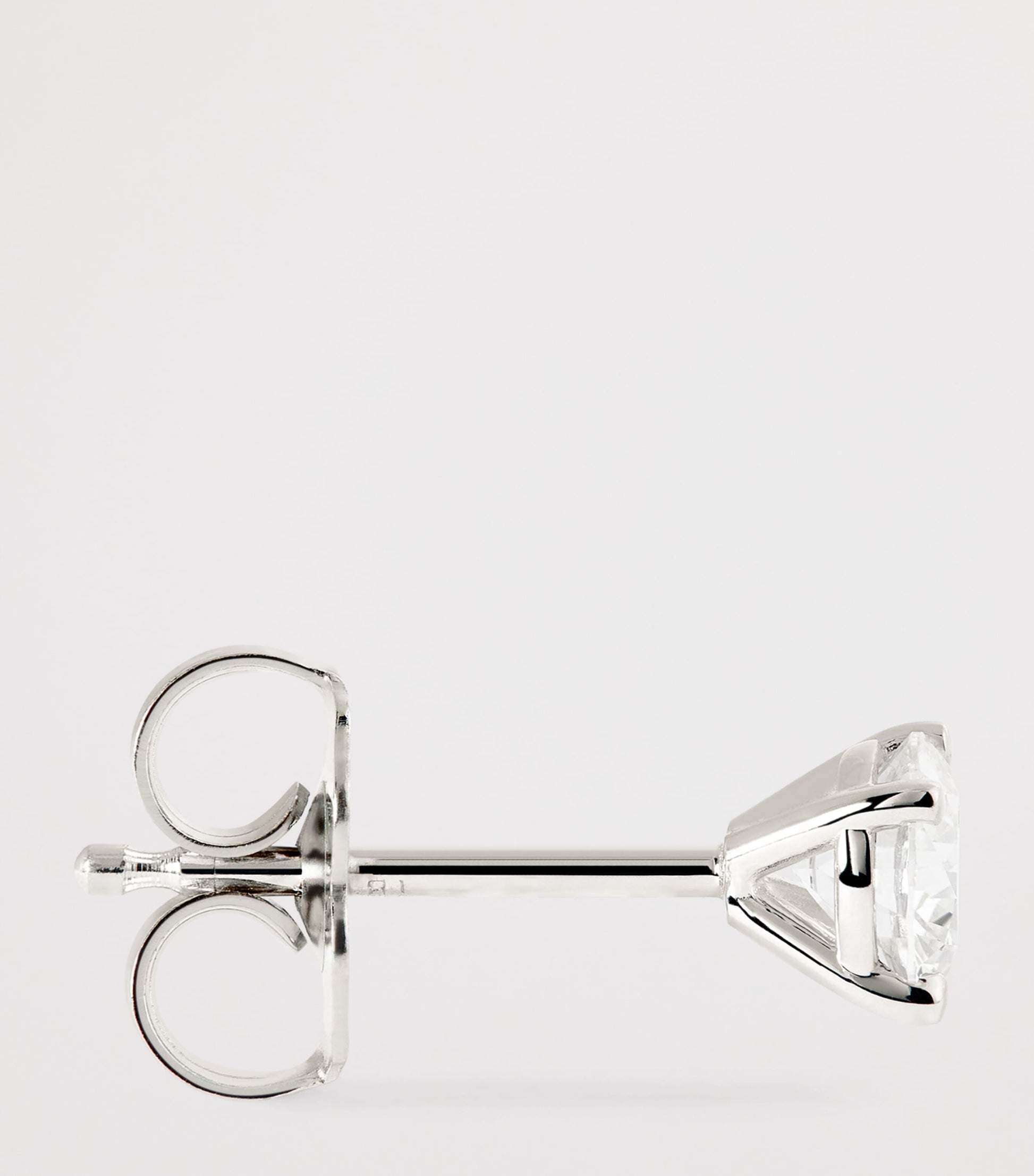 White Gold and Diamond Stud Earrings (0.50ctw)