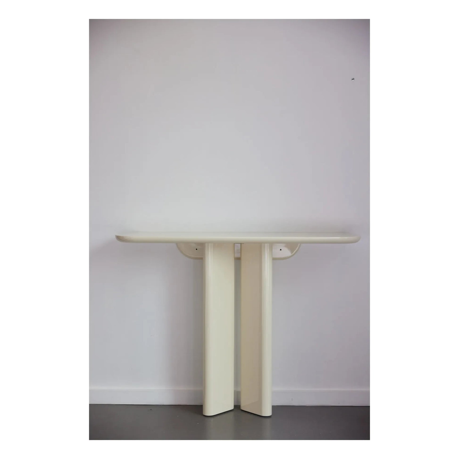 Gabrielle Paris - Lou console in lacquered wood | Cream