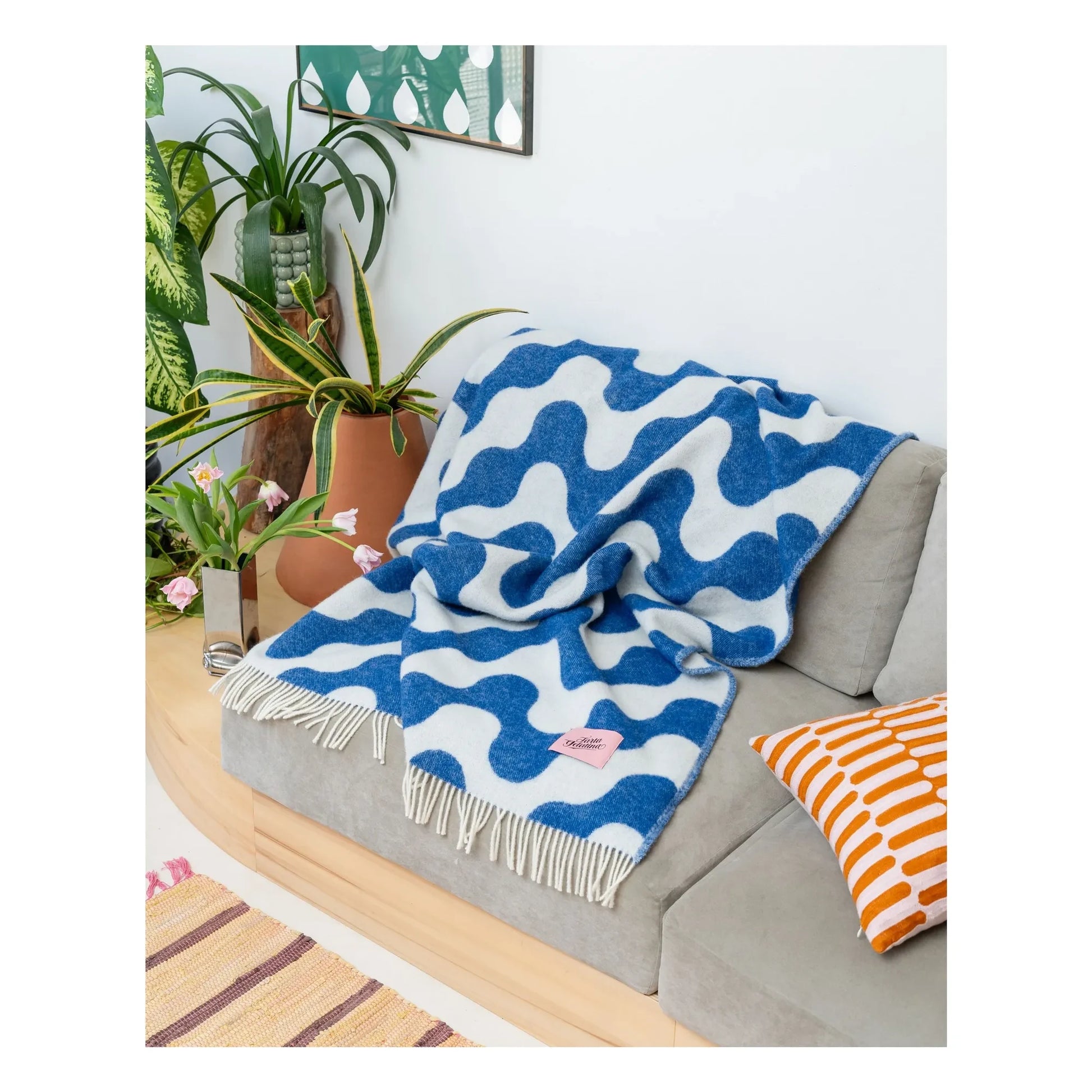 Tarta Gelatina - Medusa wool throw | Blue