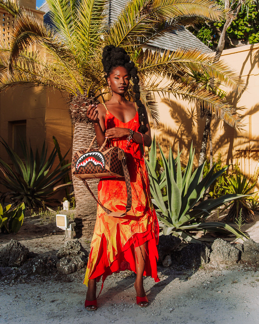 HENNYVILLE MINI DUFFLE